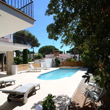 Montgo Villa *